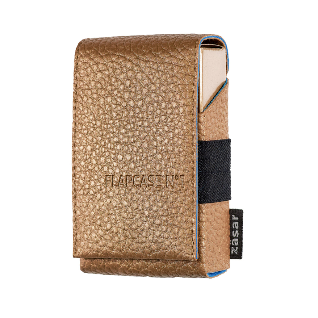 FLAPCASE N°1 NIKA - Portasigarette Di Design, Fatto A Mano In Austria, In Pelle Sintetica Dorata, Per 19-21 Sigarette King Size, Vegano